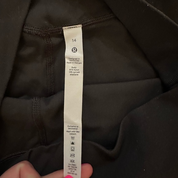 Lululemon Aligns - Picture 2 of 4